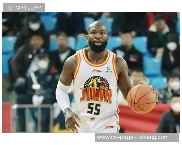 卡姆琼斯因超速被拦截逮捕急于赶往训练场引发关注